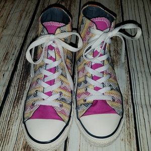Converse girls size 2.5 high tops sneakers